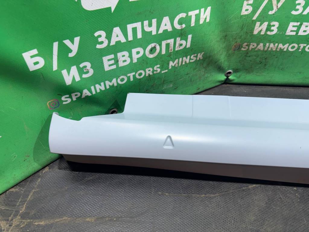 (88) Накладка на порог Audi A4 B8 2008 8K0071685 фото-2