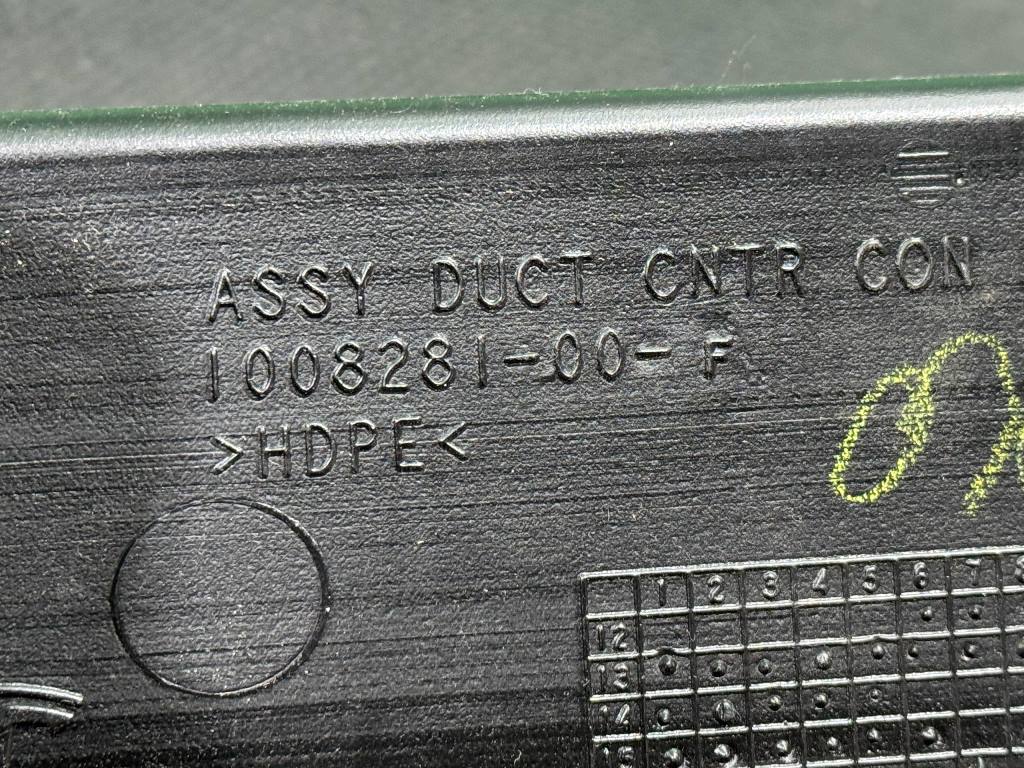 (50123) Воздуховод Tesla Model S 2018 100828100F фото-3