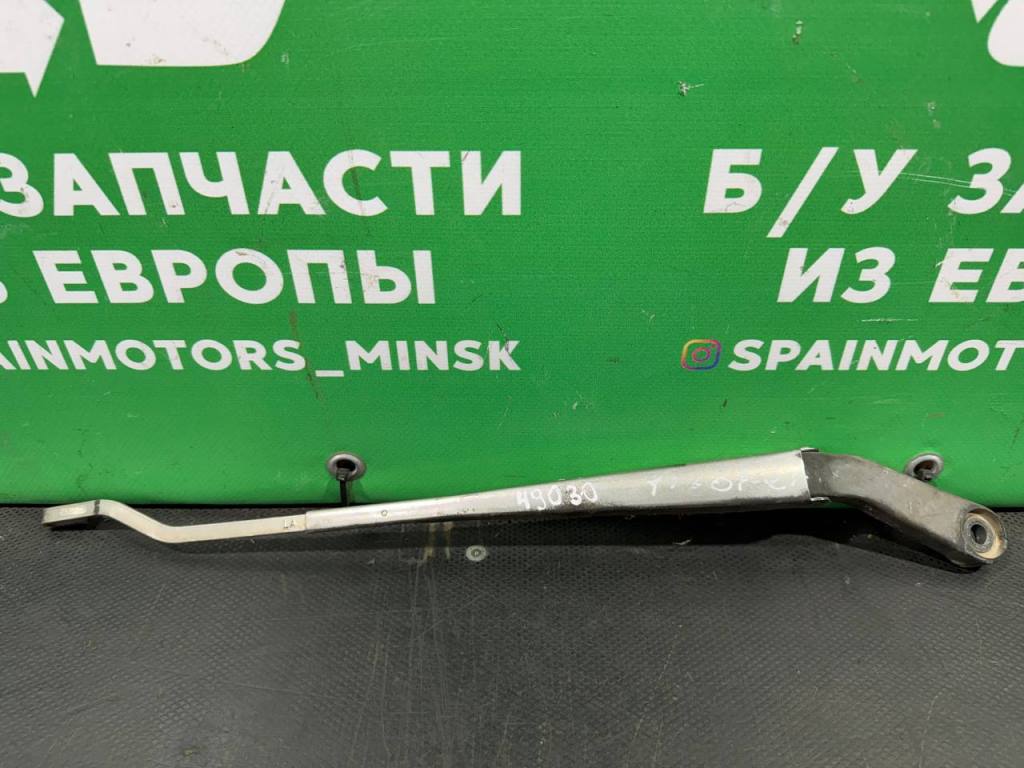 (49030) Щеткодержатель (поводок стеклоочистителя, дворник) Isuzu Trooper II 2001 - фото1