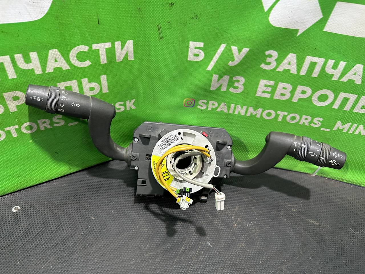 (35954) Переключатель подрулевой (стрекоза) Lancia Ypsilon 2004 1040010701 - фото1 (35954) Переключатель подрулевой (стрекоза) Lancia Ypsilon 2004 1040010701 - фото1