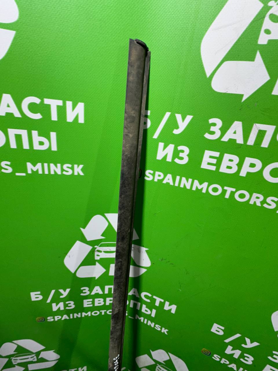 (34064) Молдинг стекла двери задней правой наружный SsangYong Rexton 2005 - фото2