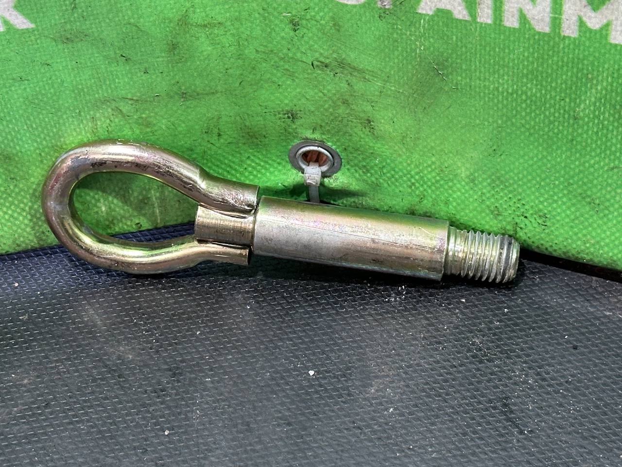 (40380) Крюк буксировочный Seat Toledo 2001 - фото2