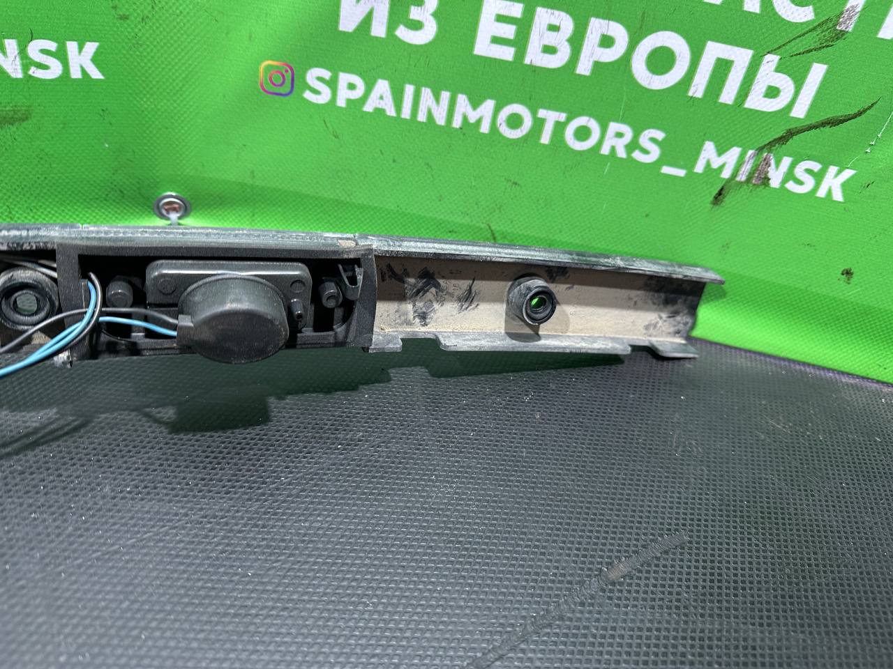 (33457) Накладка подсветки номера Saab 9-5 2001 фото-6