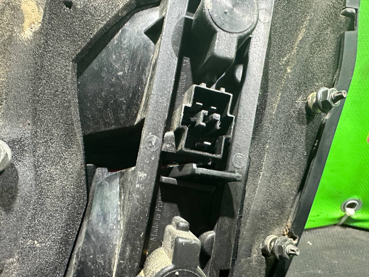 (33718) Фонарь крышки багажника левый Saab 9-5 2001 фото-3