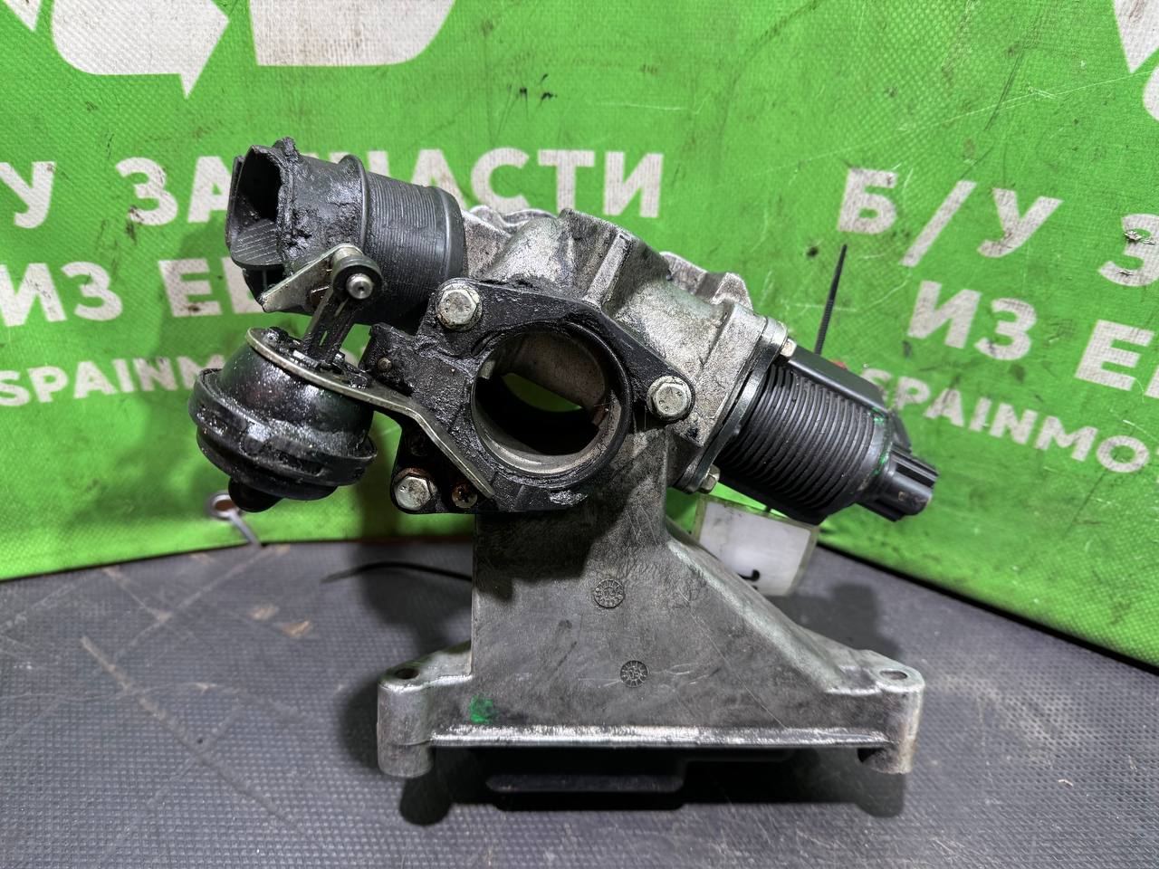 (11) Клапан EGR Renault Espace 4 2003 2,2 DCi фото-5