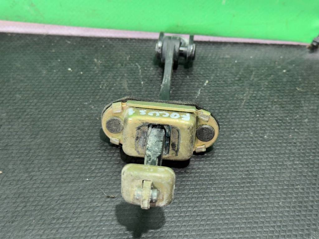 (52318) Ограничитель открывания двери передней Ford Focus I 2001 - фото2