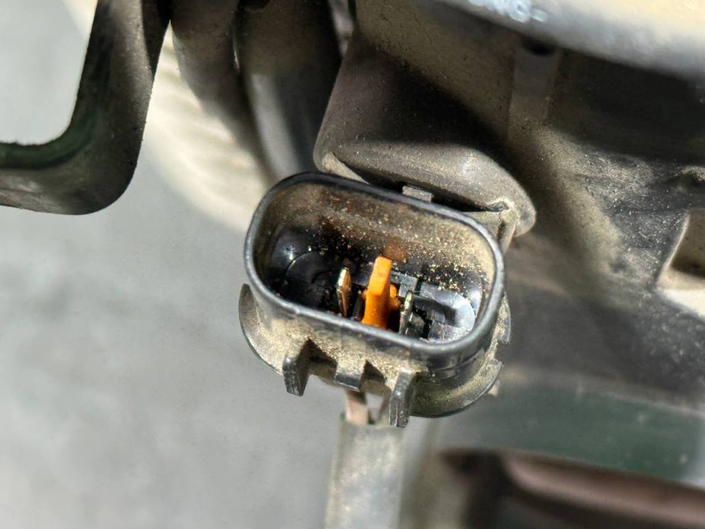 (54857) Интеркулер Hyundai H1 2005 2,5 CRDi фото-3