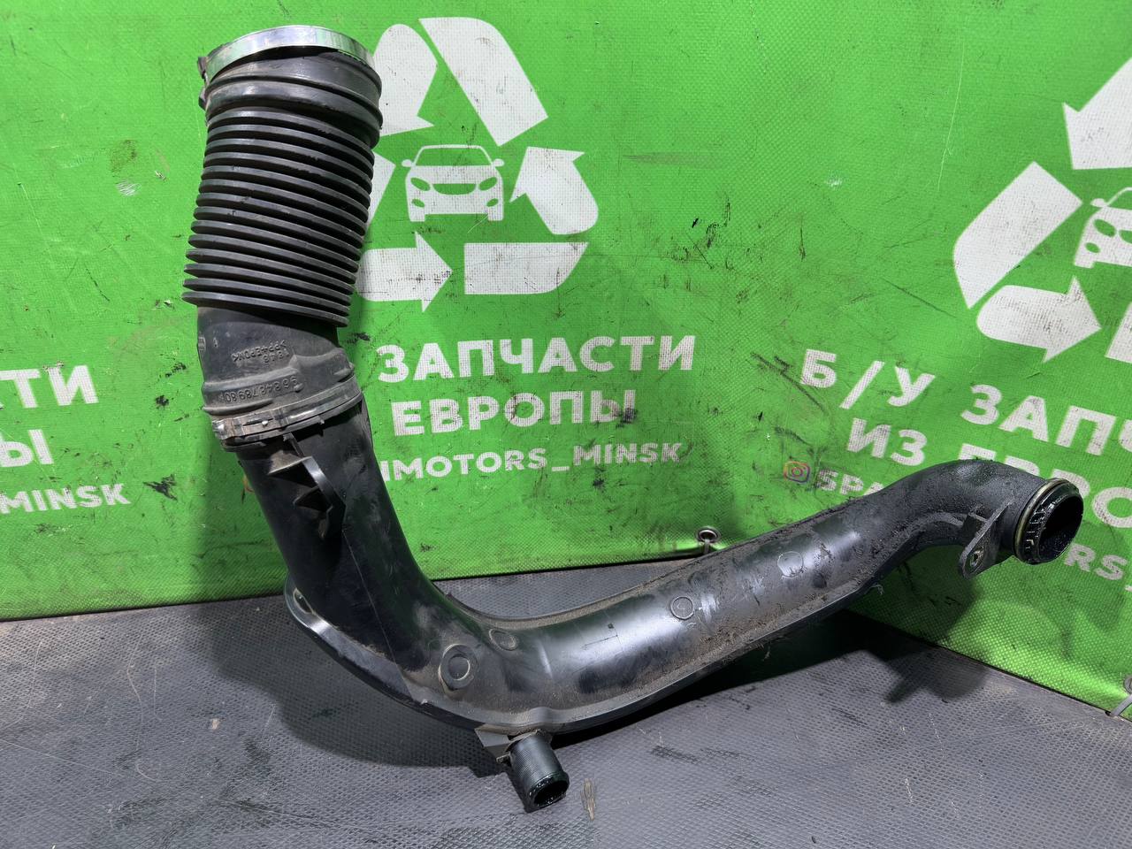 (45654) Патрубок воздушного фильтра Citroen C5 X7 2009 2 HDi - фото2