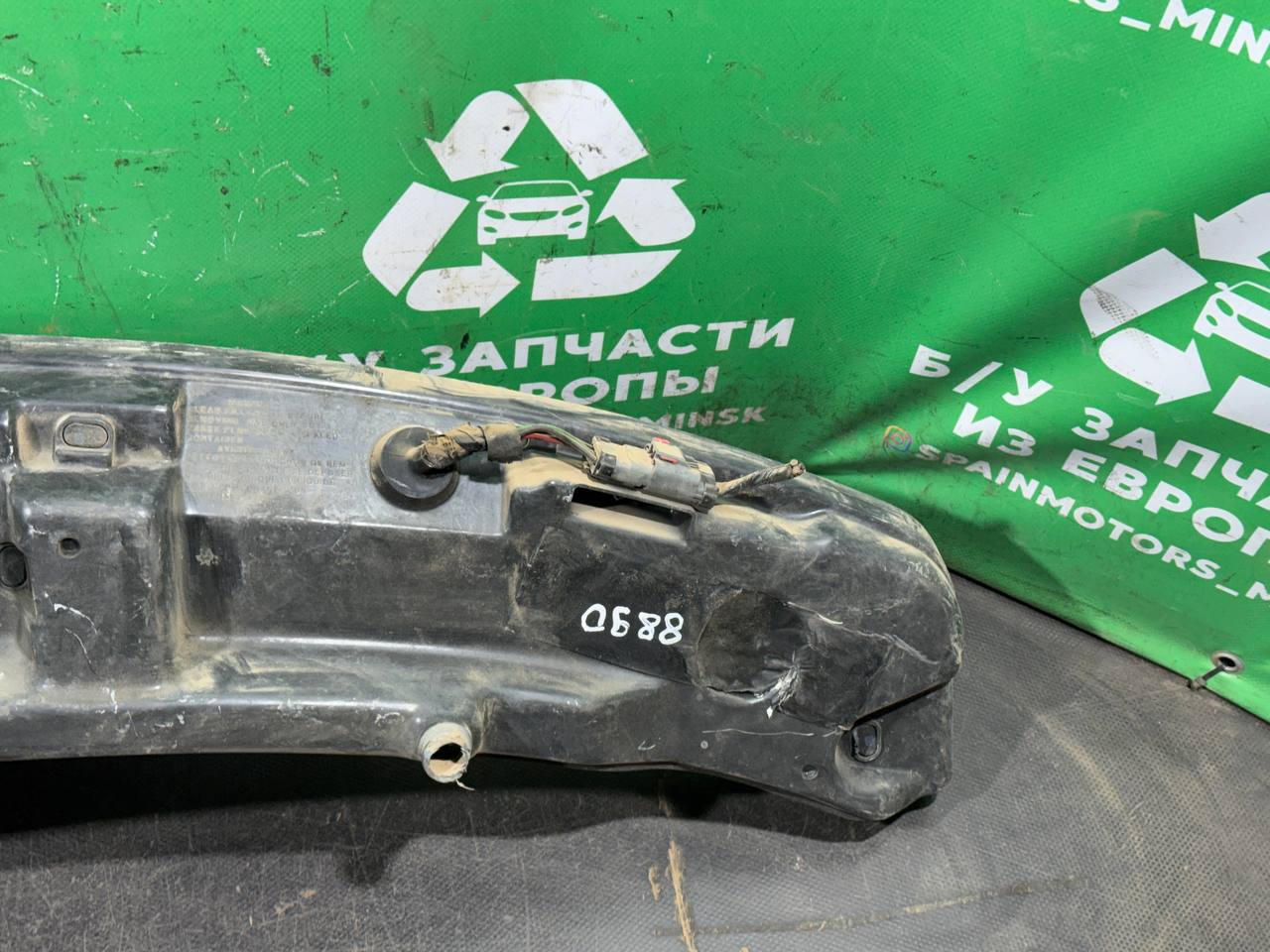 (8890) Дождевик Chrysler Voyager 1998 04717227AF фото-4