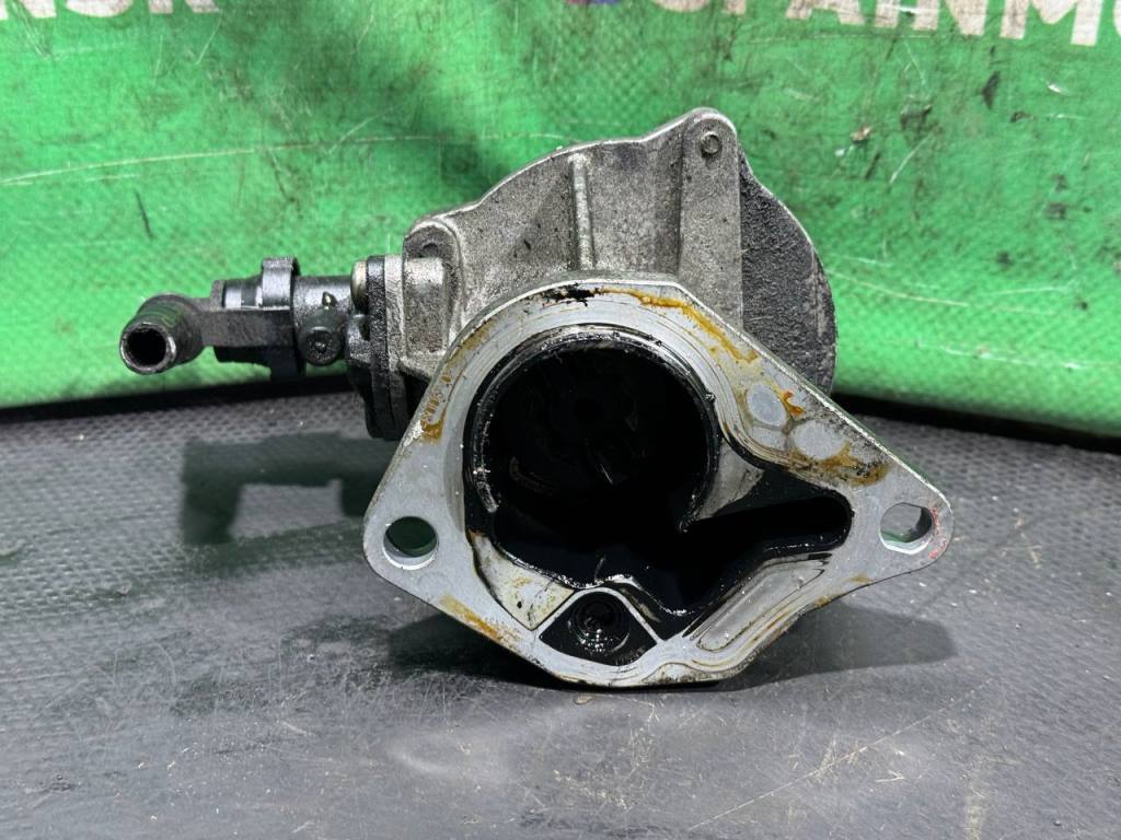 (56076) Насос вакуумный Renault Megane I 2002 1,9 DCi 72238908F - фото1