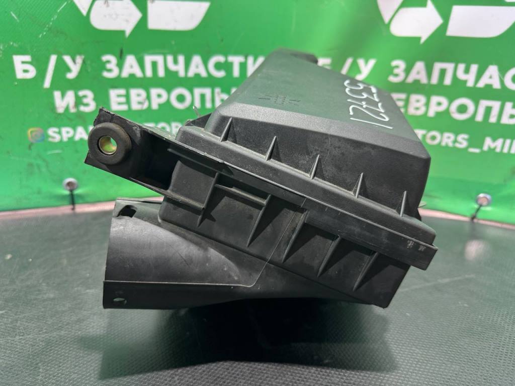(53721) Корпус воздушного фильтра Mitsubishi Space Star 2002 1,9 DCi 8076747, 3253004 фото-2 (53721) Корпус воздушного фильтра Mitsubishi Space Star 2002 1,9 DCi 8076747, 3253004 фото-2