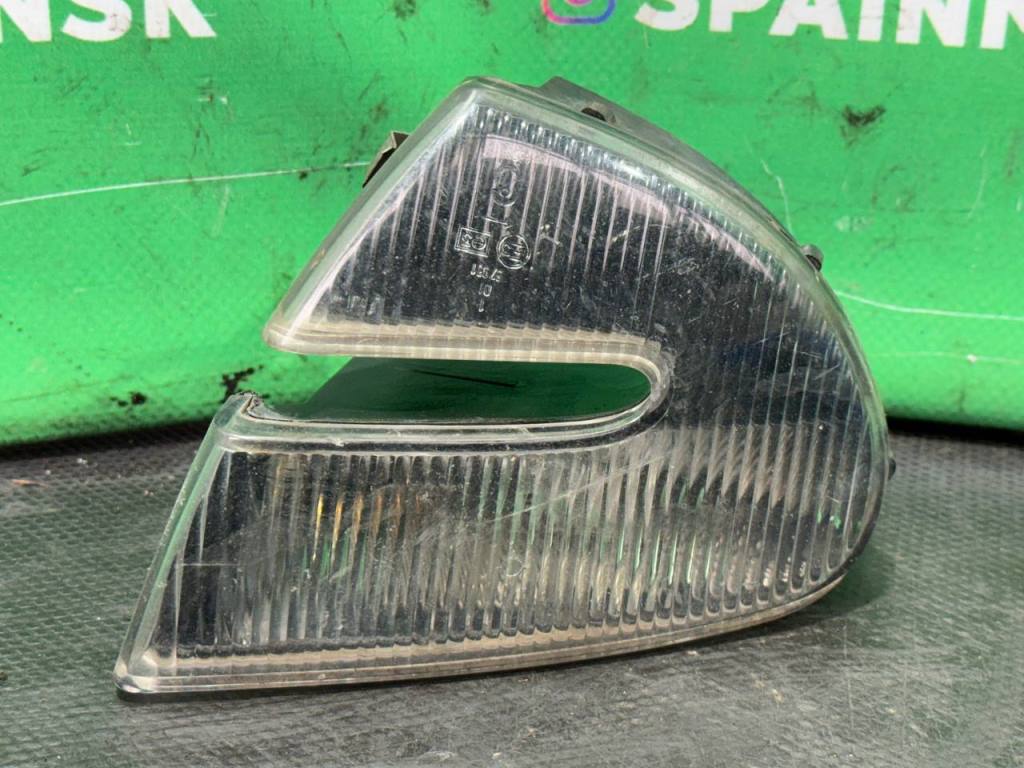 (51690) Поворотник правый Alfa Romeo 147 2004 46756280 - фото1