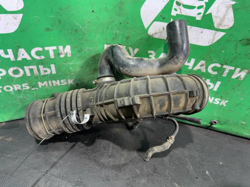 (58981) Патрубок воздушного фильтра Rover 620 1996 2 i - фото1