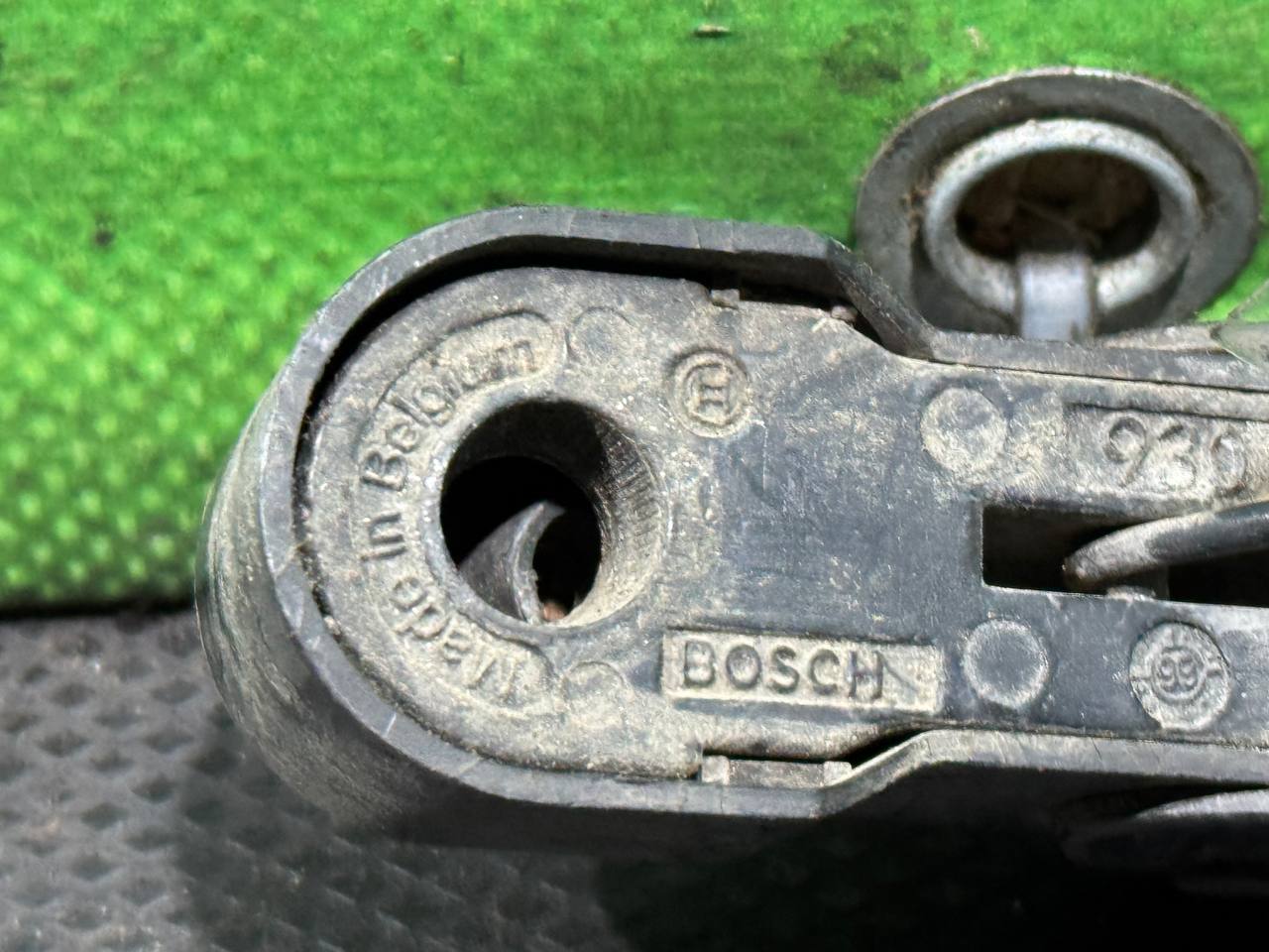 (20477) Щеткодержатель задний Peugeot Partner 1999 фото-5