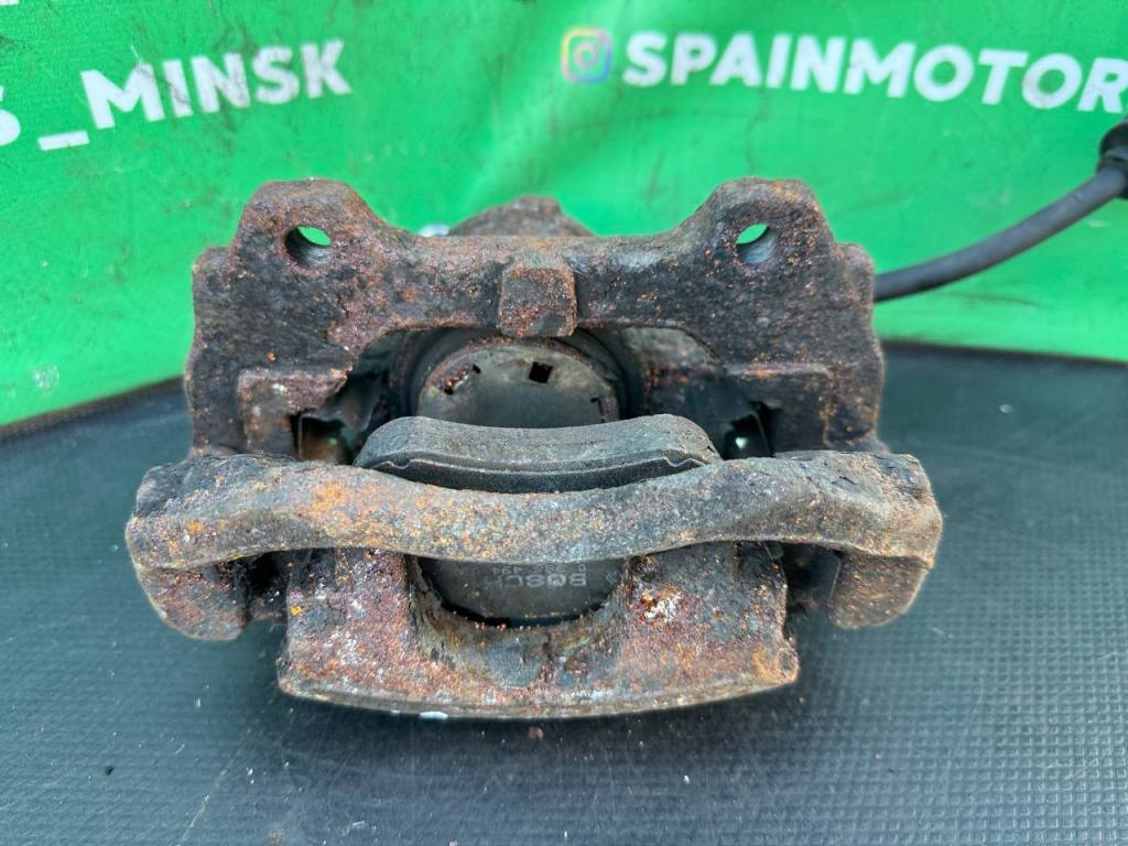 (262) Суппорт передний правый Opel Corsa D 2006 фото-4