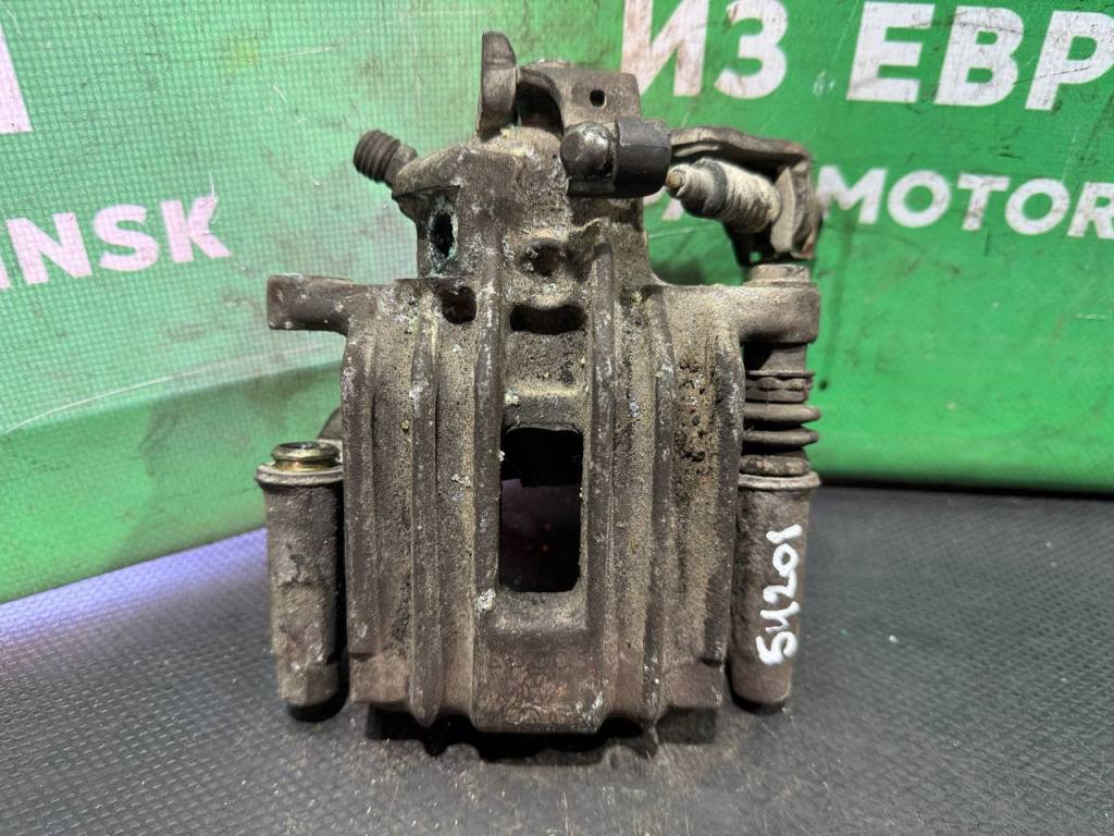 (62127) Суппорт задний левый Volkswagen Golf IV 2001 - фото1