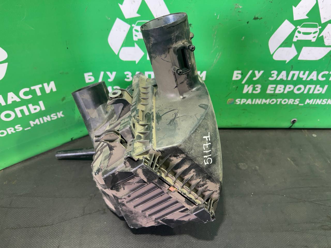 (51171) Корпус воздушного фильтра Renault Trafic 2014 DCi - фото2 (51171) Корпус воздушного фильтра Renault Trafic 2014 DCi - фото2