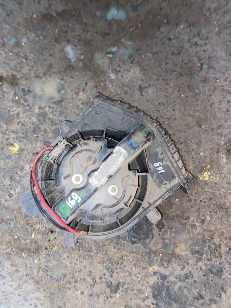 (169) Моторчик печки Renault Scenic 2 2004 фото-2