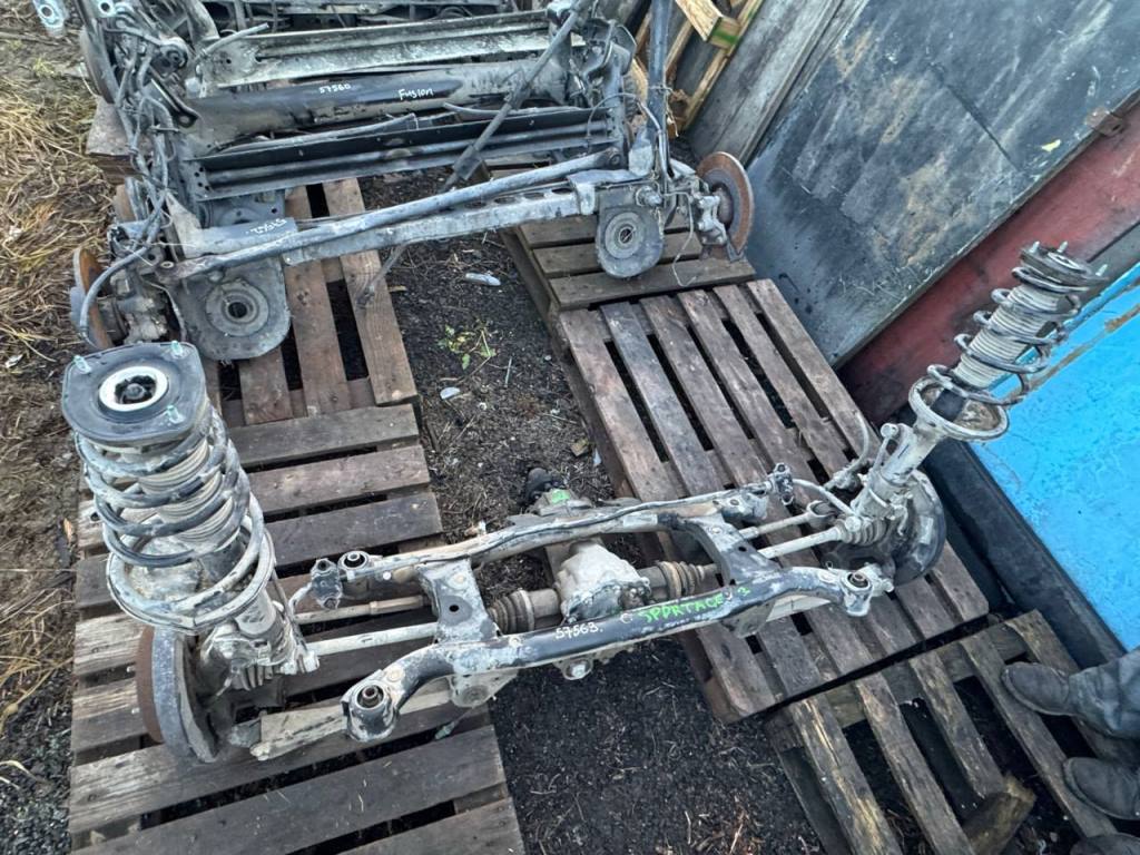 (57563) Балка подвески задняя Kia Sportage 2008 - фото1