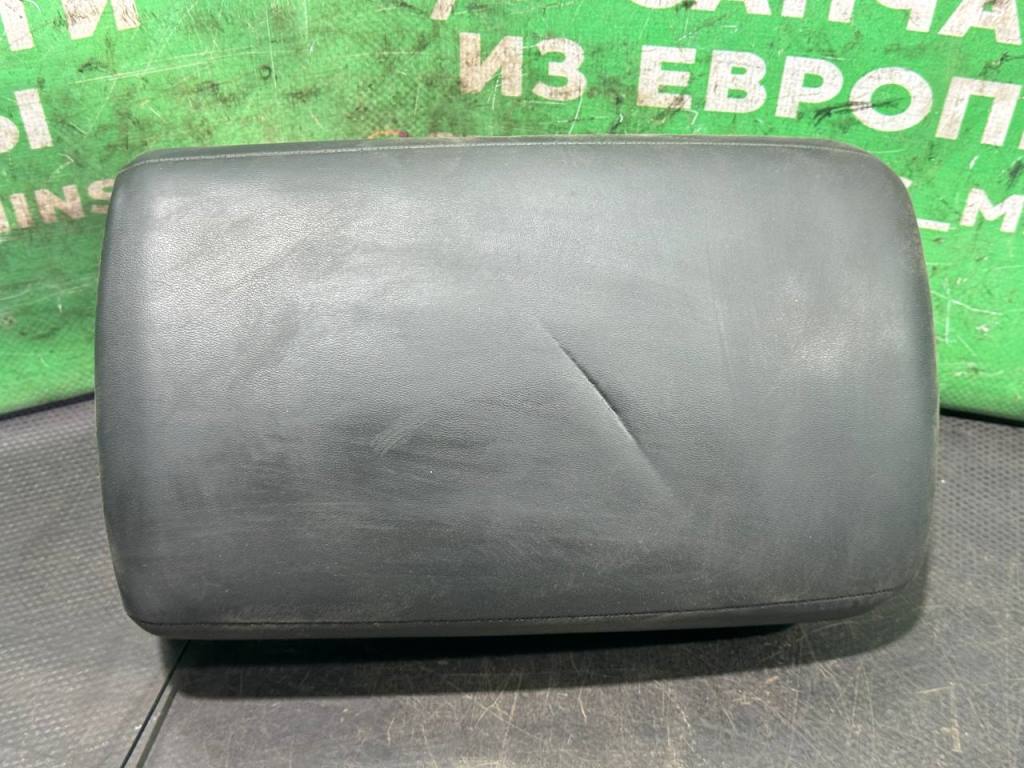 (61733) Подлокотник Nissan Qashqai 2008 (61733) Подлокотник Nissan Qashqai 2008
