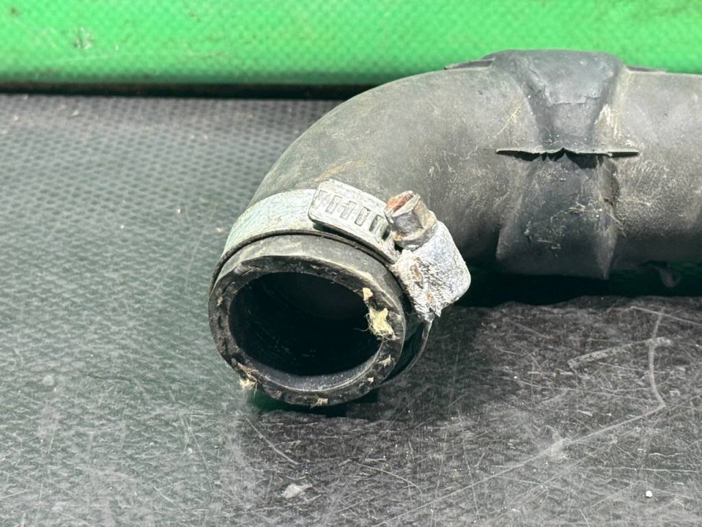 (53934) Патрубок радиатора Mitsubishi Space Star 2002 1,9 DCi - фото2