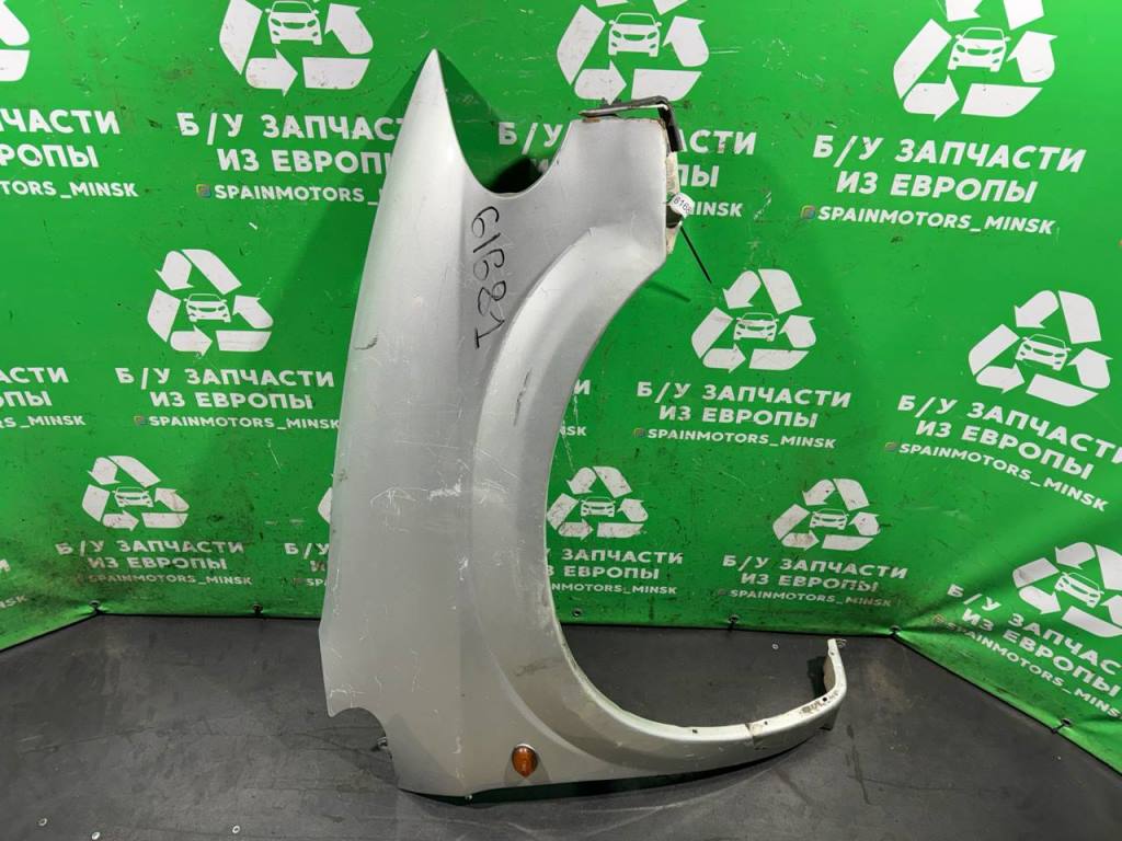 (61681) Крыло переднее правое Chrysler Voyager IV 2004 - фото1