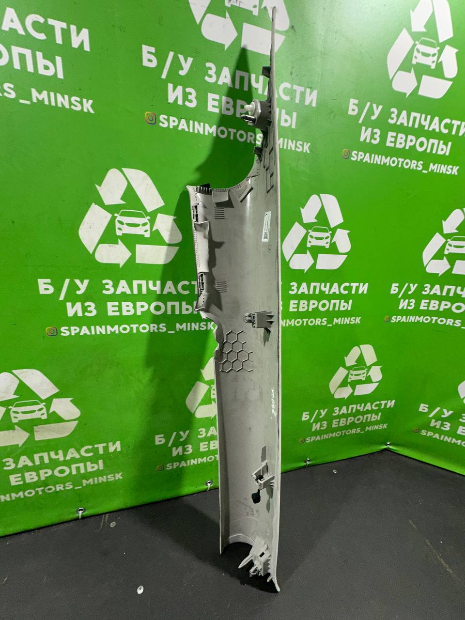 (33921) Обшивка стойки задней левой Tesla Model 3 2022 152791601H фото-4 (33921) Обшивка стойки задней левой Tesla Model 3 2022 152791601H фото-4
