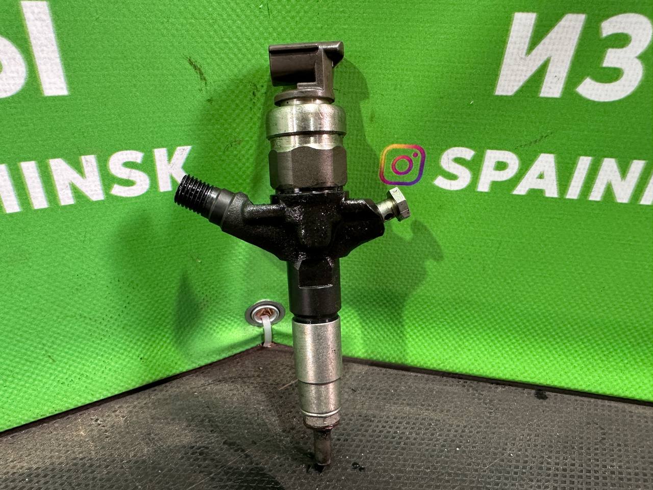 (31693) Форсунка Subaru Forester 2010 2 D 16613AA020 - фото2