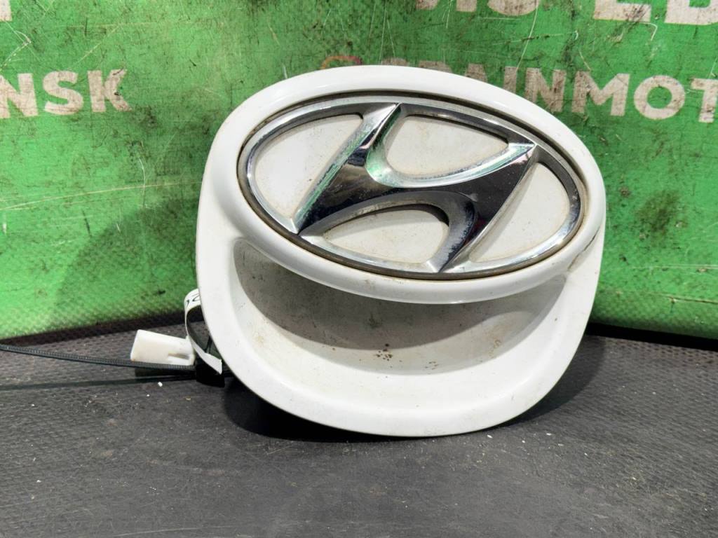 (62072) Ручка открывания багажника Hyundai i30 2007 - фото1