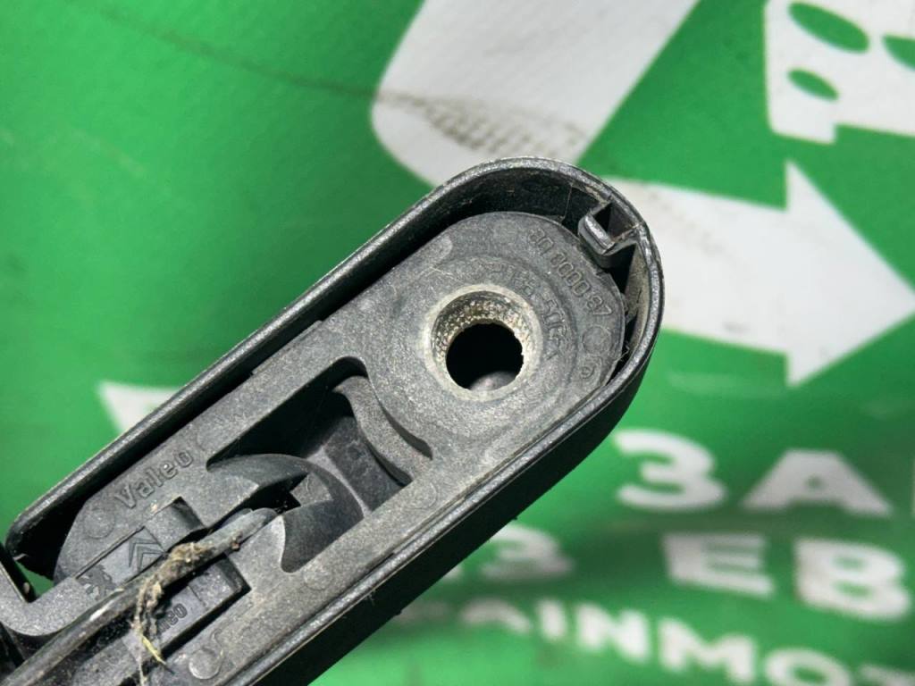 (55851) Щеткодержатель задний Peugeot 206 2001 фото-3