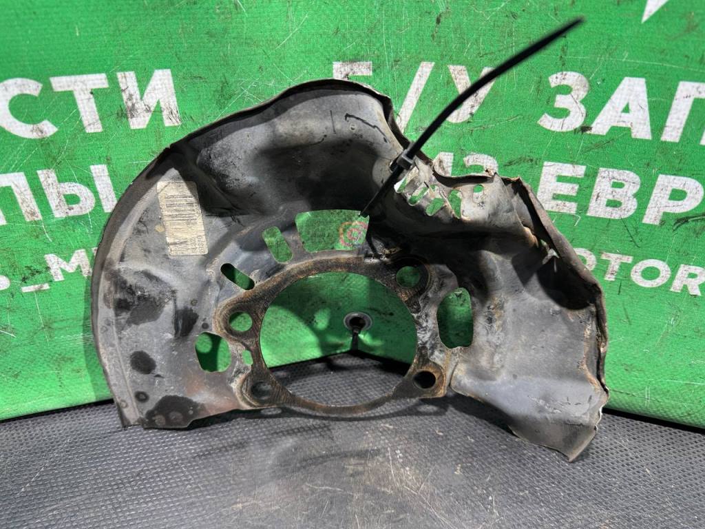 (58649) Кожух защитный тормозного диска Toyota Auris 2009 - фото1