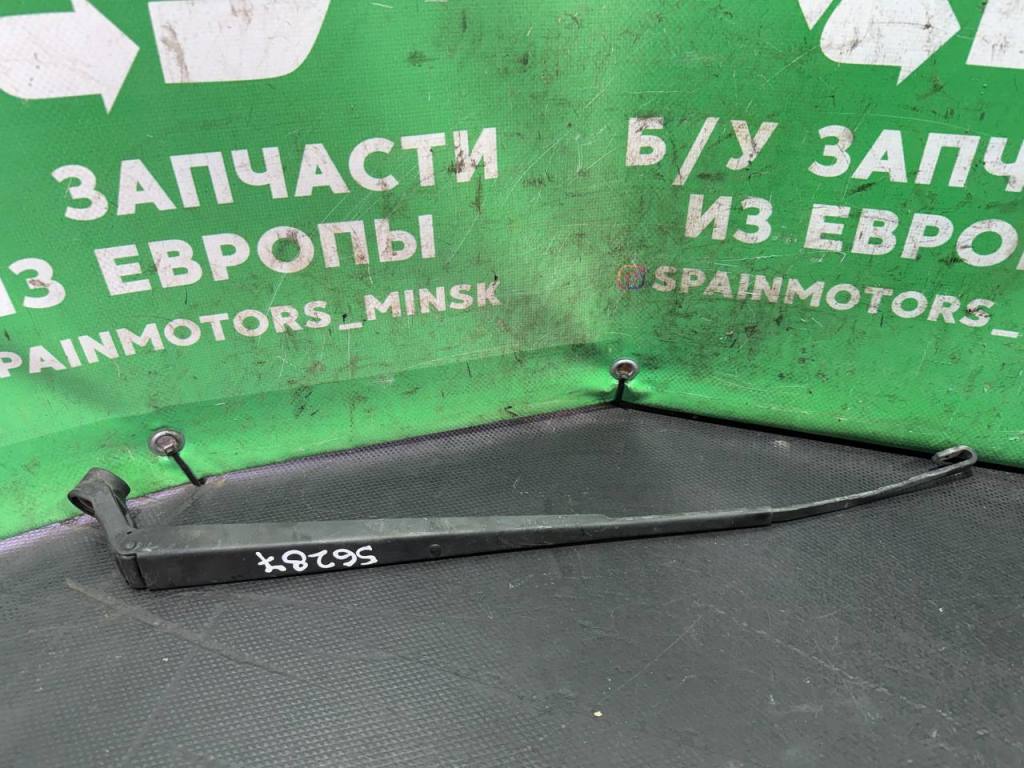 (56287) Щеткодержатель (поводок стеклоочистителя, дворник) Toyota Yaris 2001 - фото1