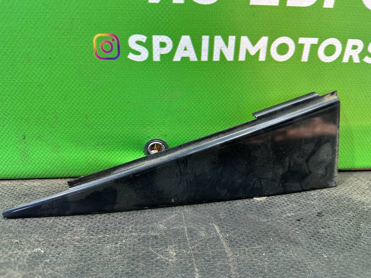 (31499) Накладка двери задней левой Porsche Cayenne 2004 - фото1