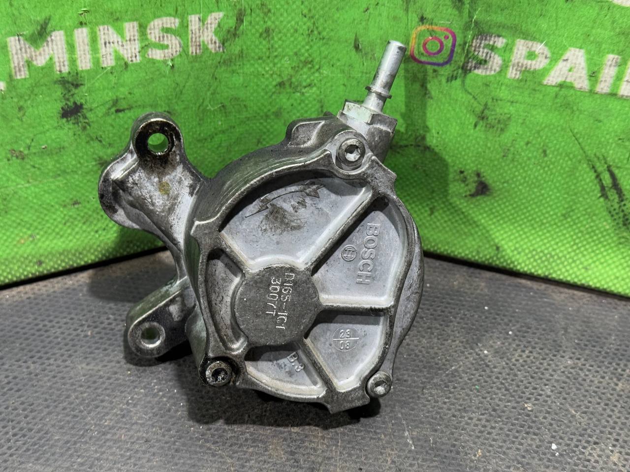 (45697) Насос вакуумный Citroen C5 X7 2009 2 HDi - фото2