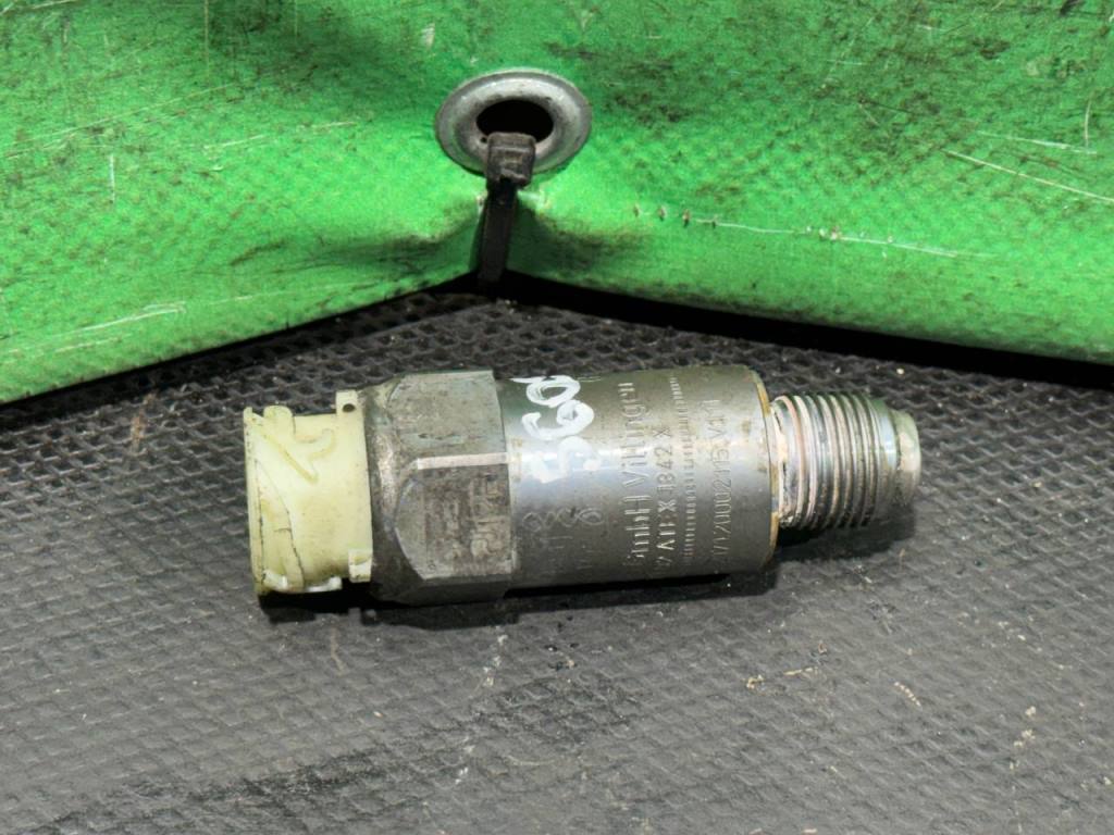 (56092) Датчик скорости DAF XF 2018 12,9 D 217120002115 - фото1