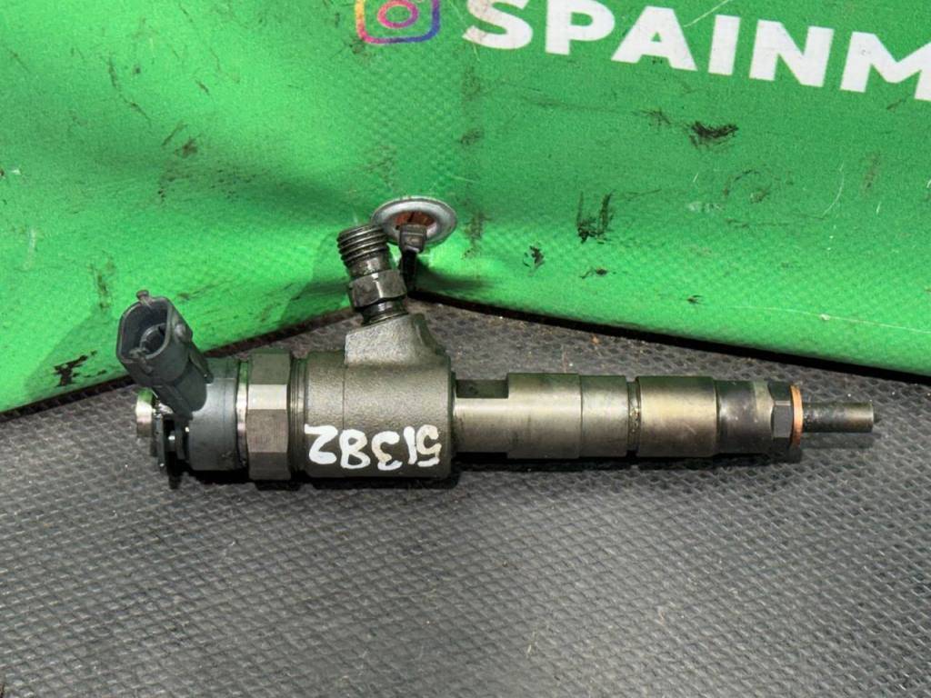 (51382) Форсунка Ford Fiesta 2013 1,5 TDCi 0445110489 - фото1